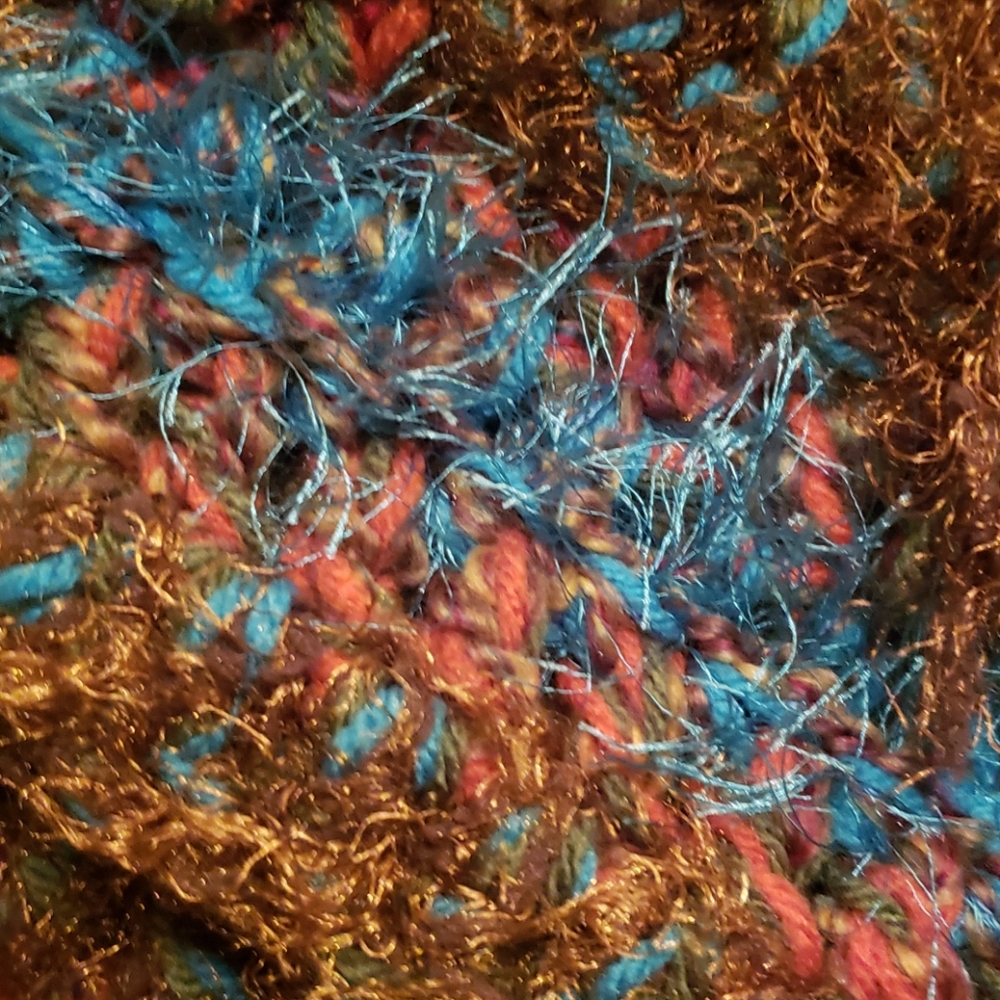 Thick woven scarf